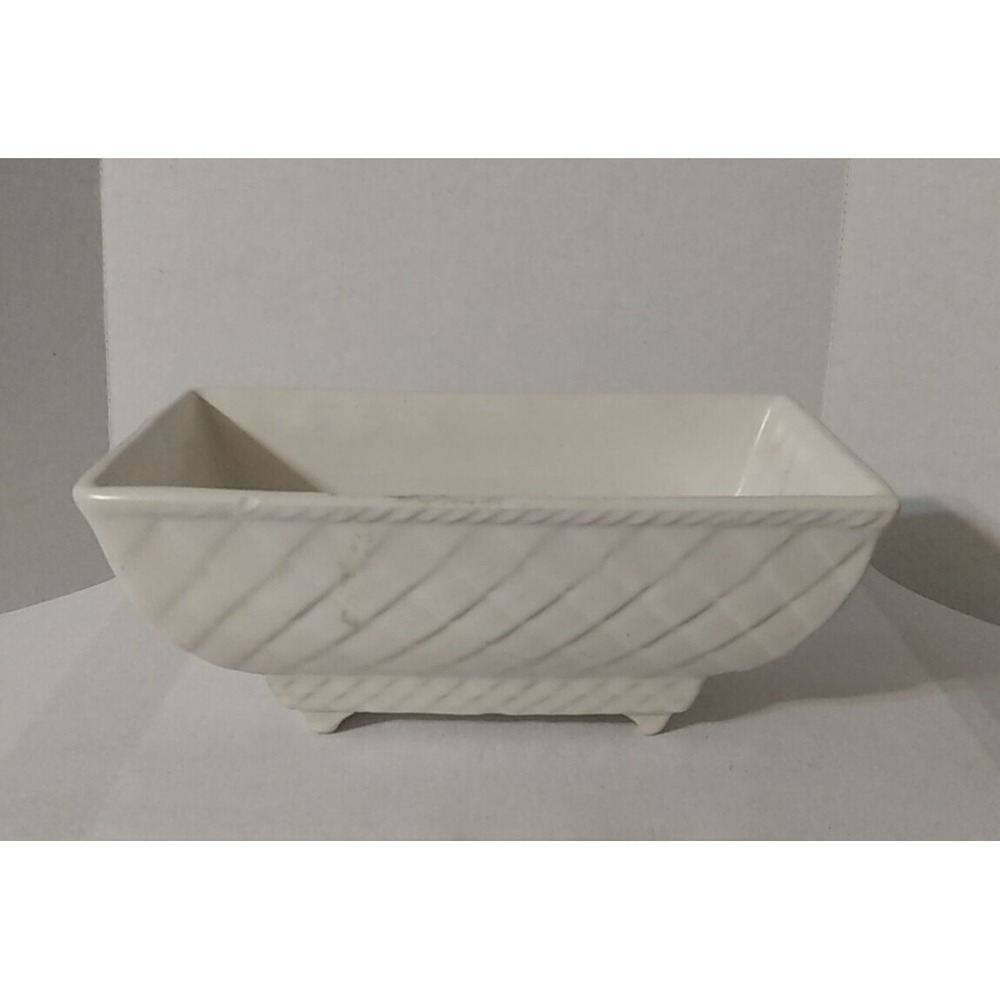 Vintage USA 404 Patterned White Pottery Planter 7"x4" florist vase